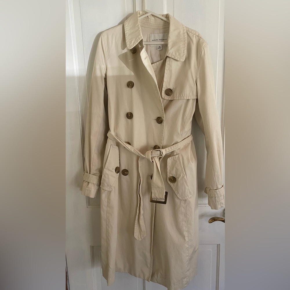 Banana Republic trench coat size XS